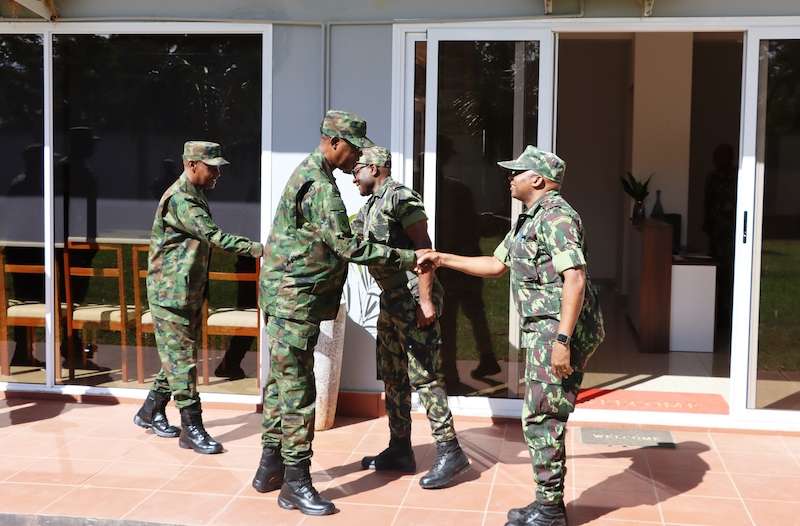 Kagame’s Security Advisor Meets Mozambican Armed Forces Chief